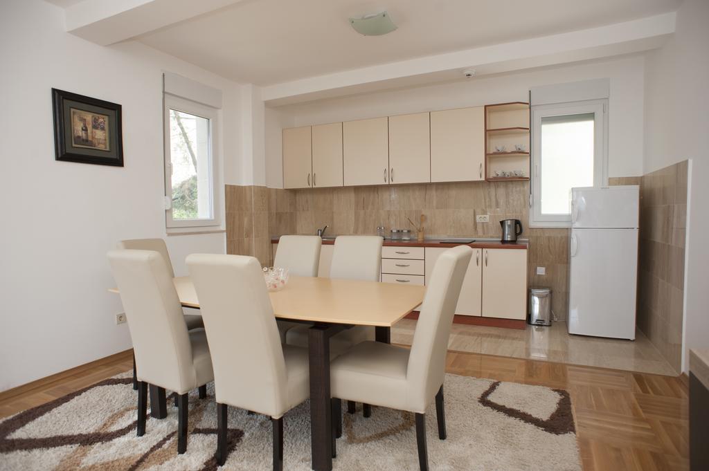 Apartments Villa Simonovic Petrovac Zewnętrze zdjęcie